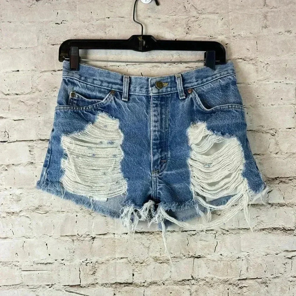 LF Furst of A Kind High Rise Denim Shorts LEE Distressed Festival Jean Size 28 - Picture 1 of 5